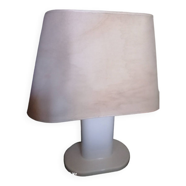 Lampe à poser post moderniste  du designer harvey guzzini  1970/80