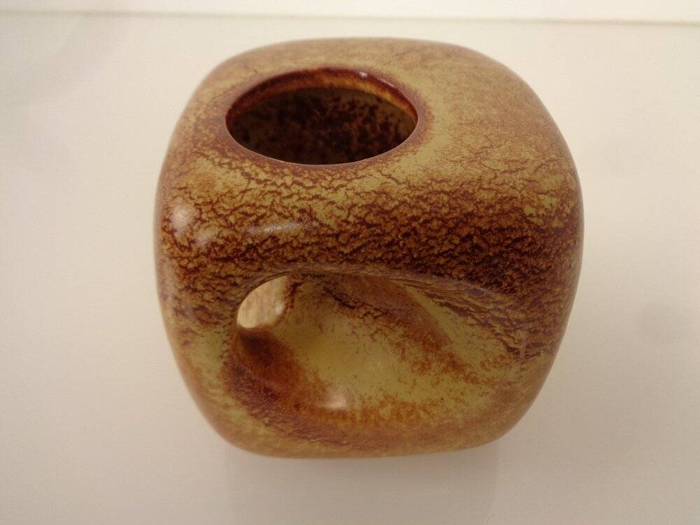 Italian ceramic cube vase by Roberto Rigon for Bertoncello, 1960s.