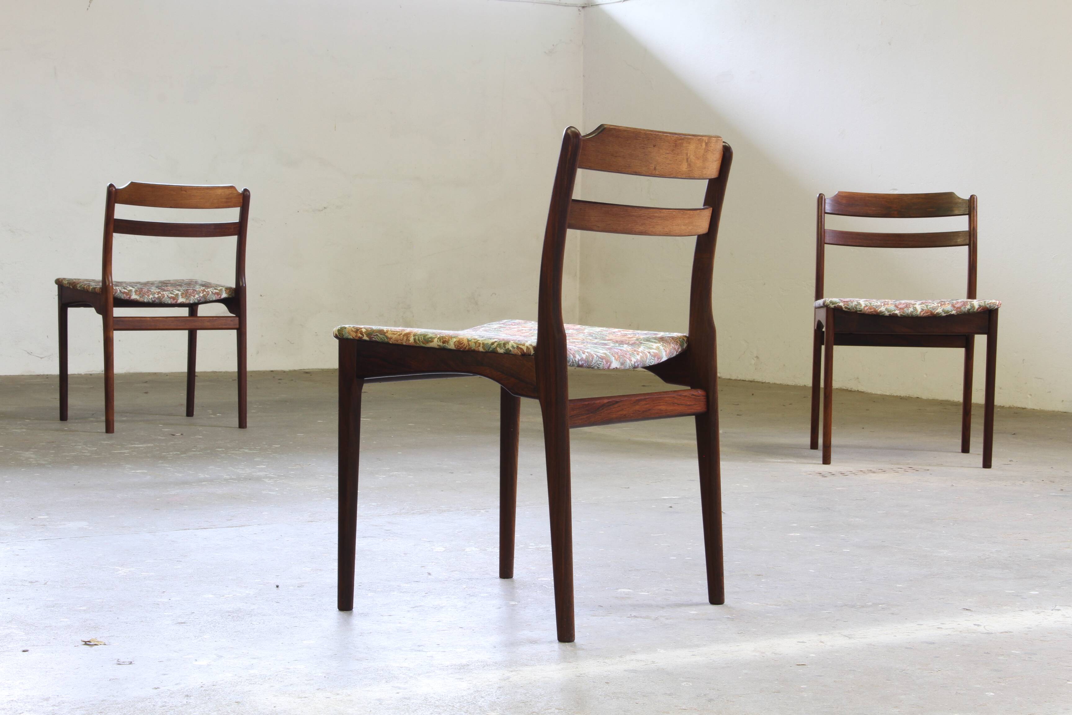 6 vintage rosewood dining chairs, Denmark, Thorsø Stole og Møbelfabrik