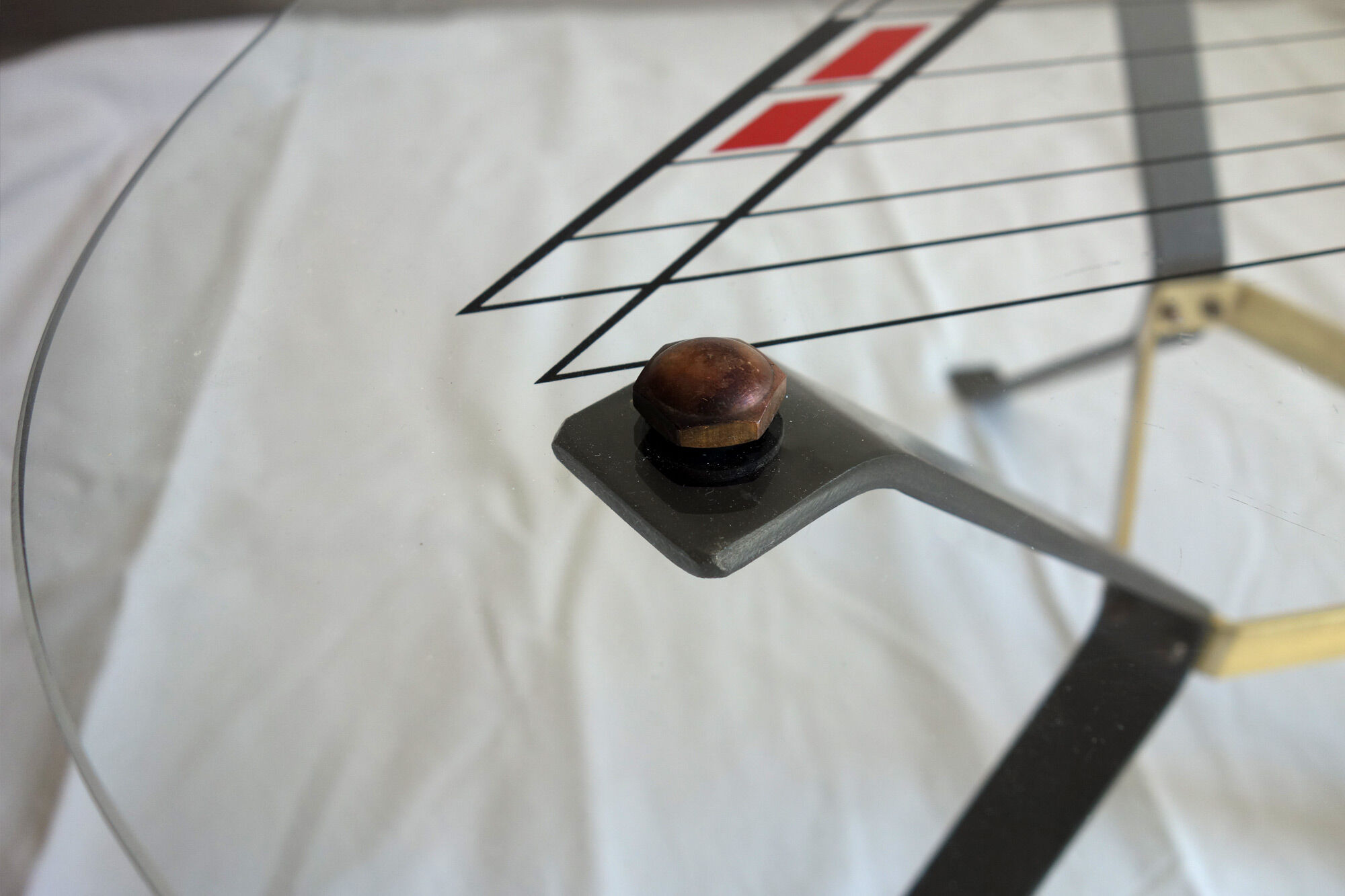 Vintage coffee table geometric decorations