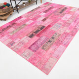 7x10 distressed pink turkish rug 300x208cm