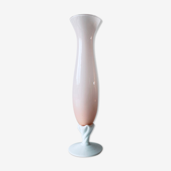 Vase ancien en opaline rose