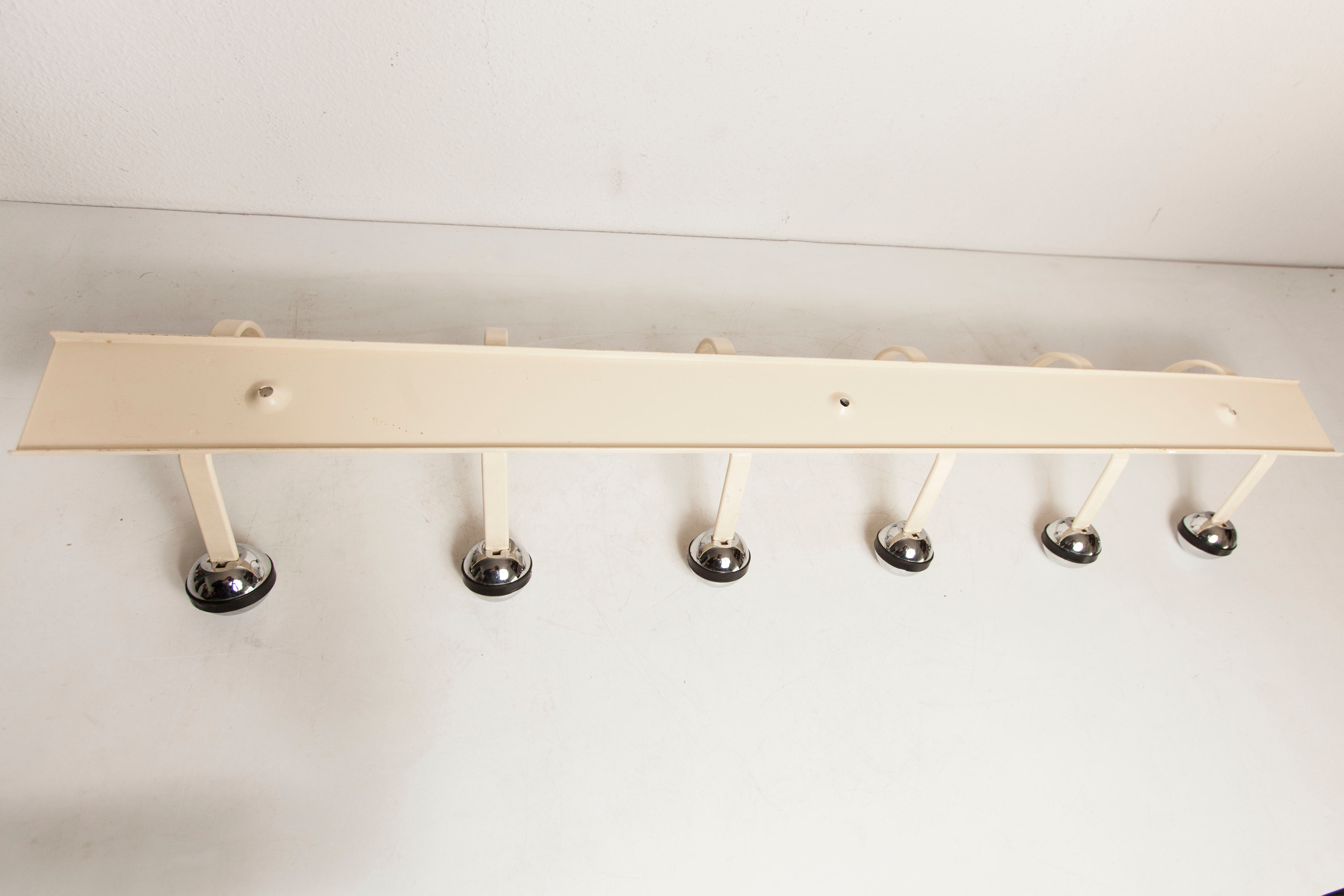 Wall coat rack 12 hooks balls 1970 beige and chrome