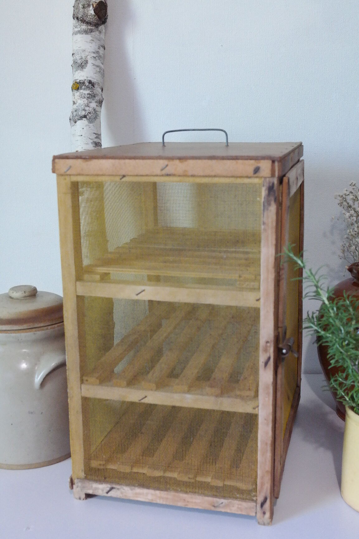 Garde manger campagnard ancien