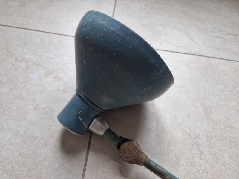 Jumo workshop lamp model GS1 - articulated industrial loft design - 1950