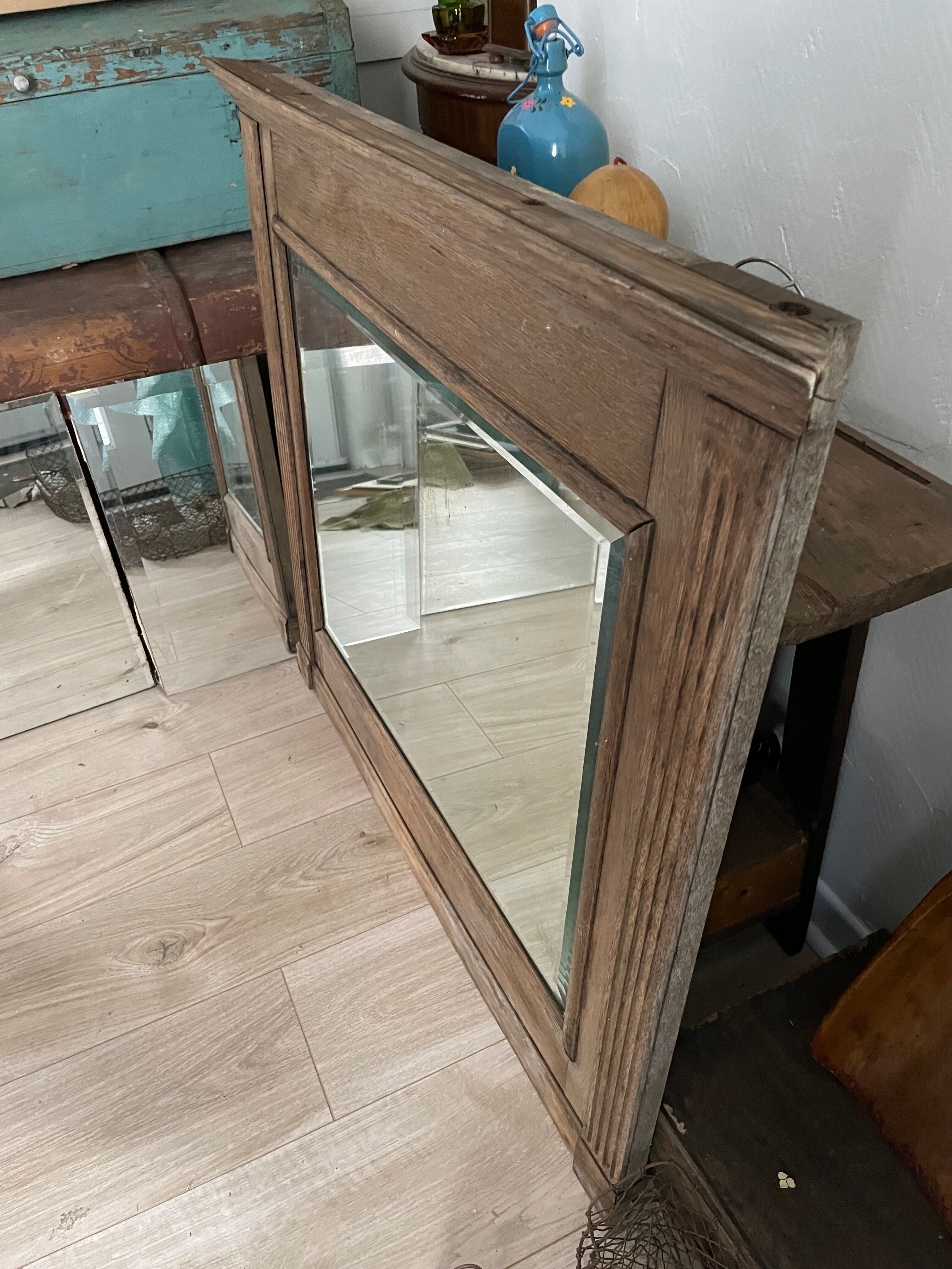 Wooded beveled mirror 85x97cm