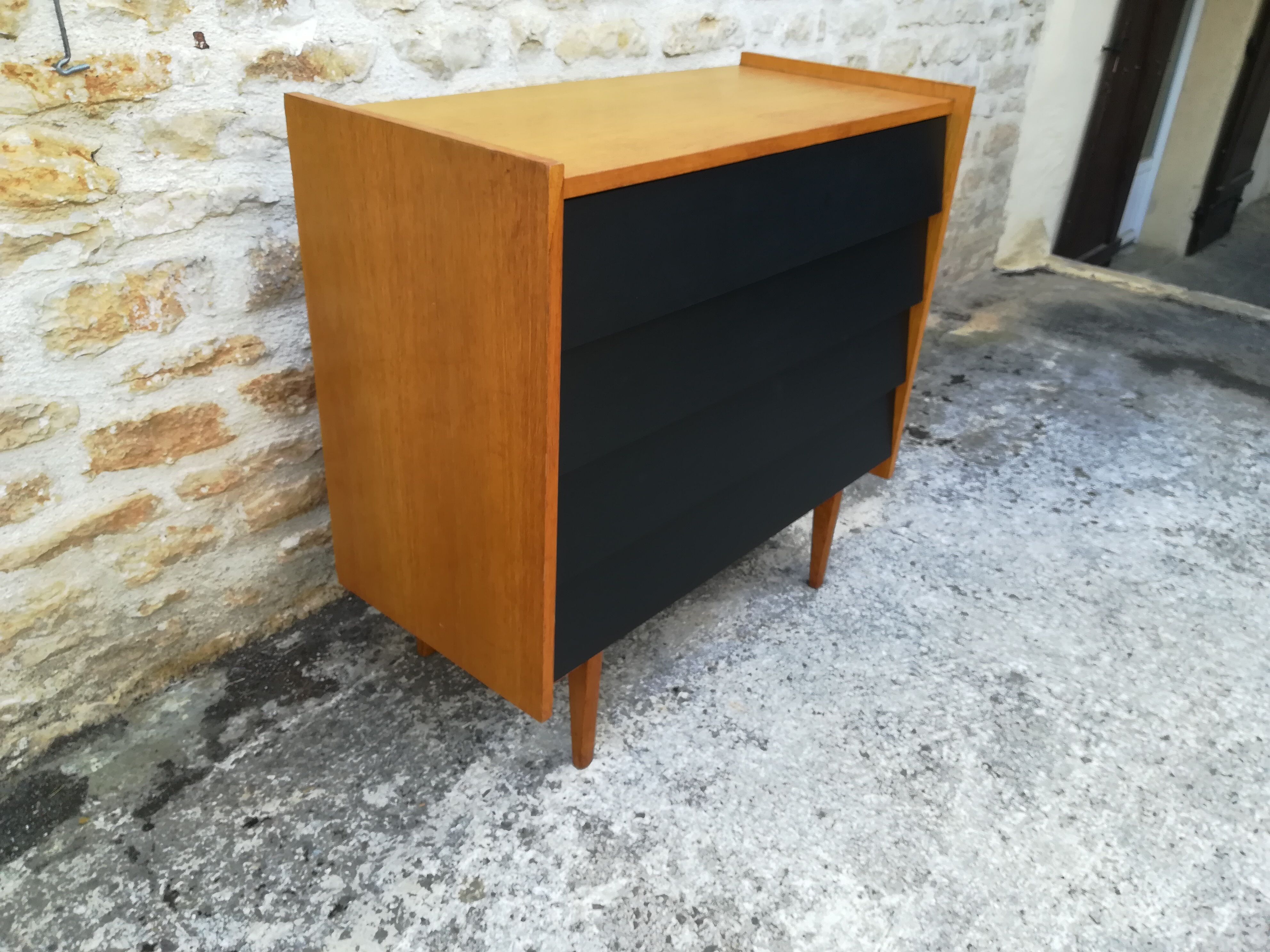 Vintage chest of drawers