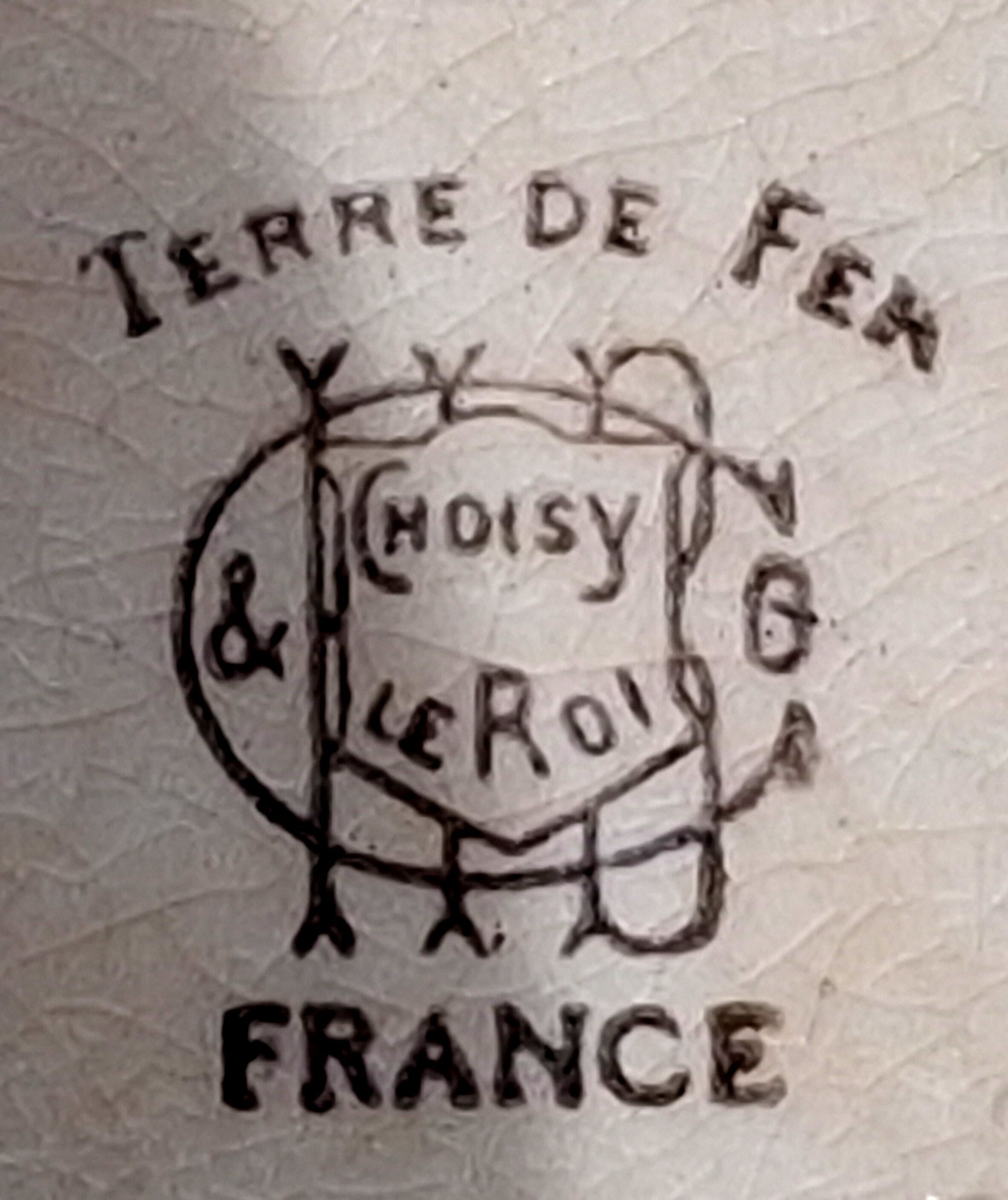Dining table service, ironstone, Choisy le Roi