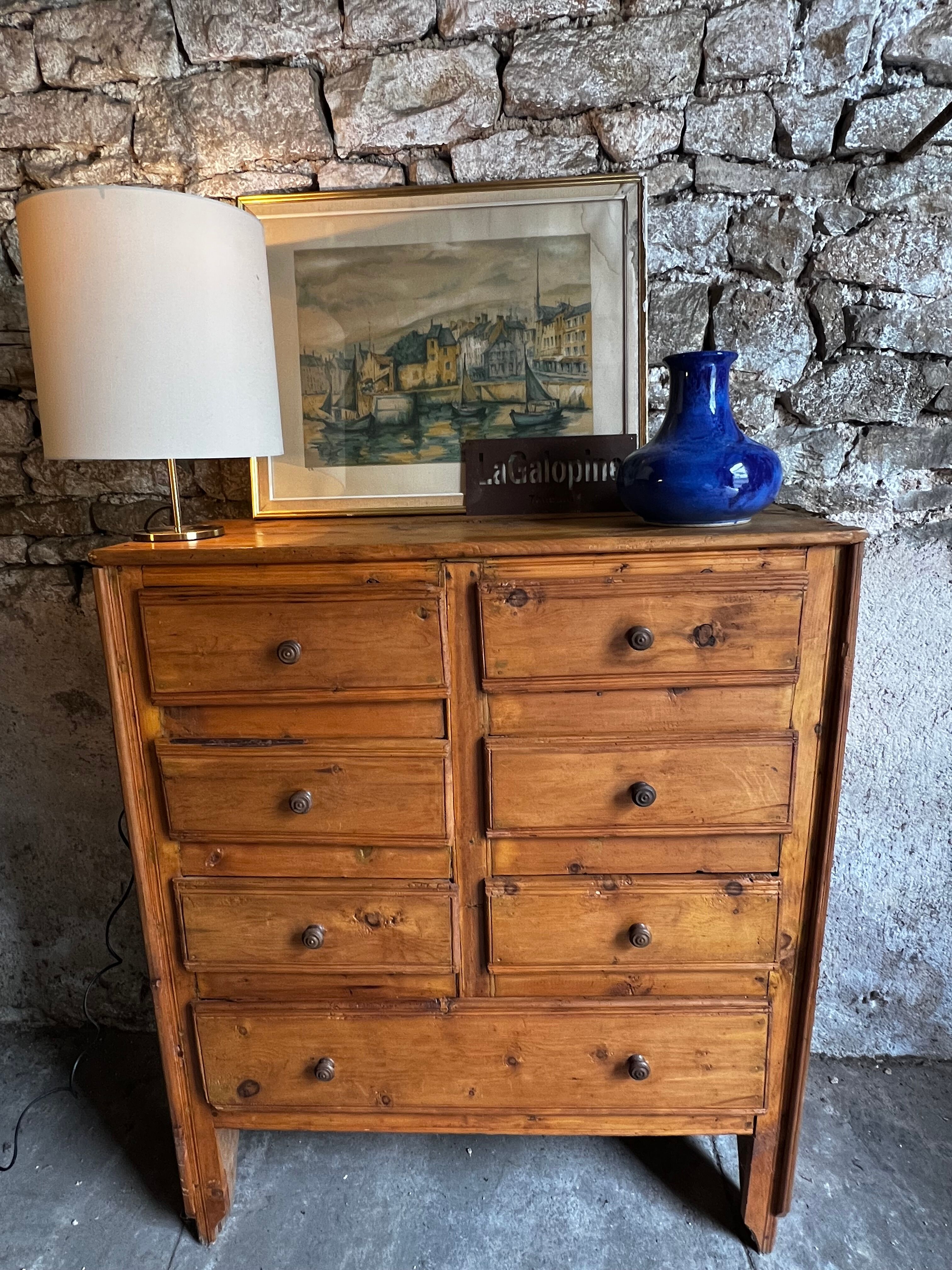 Commode - unique semainier savoyard