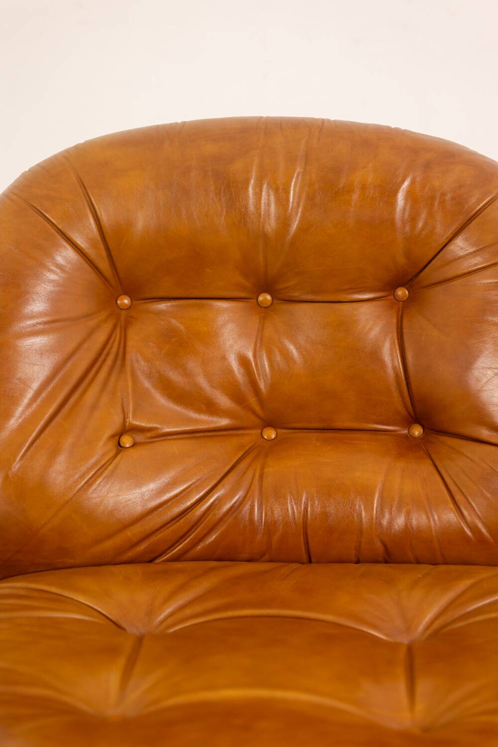 Carlo Di Carli. Leather and metal armchair. 1970s.