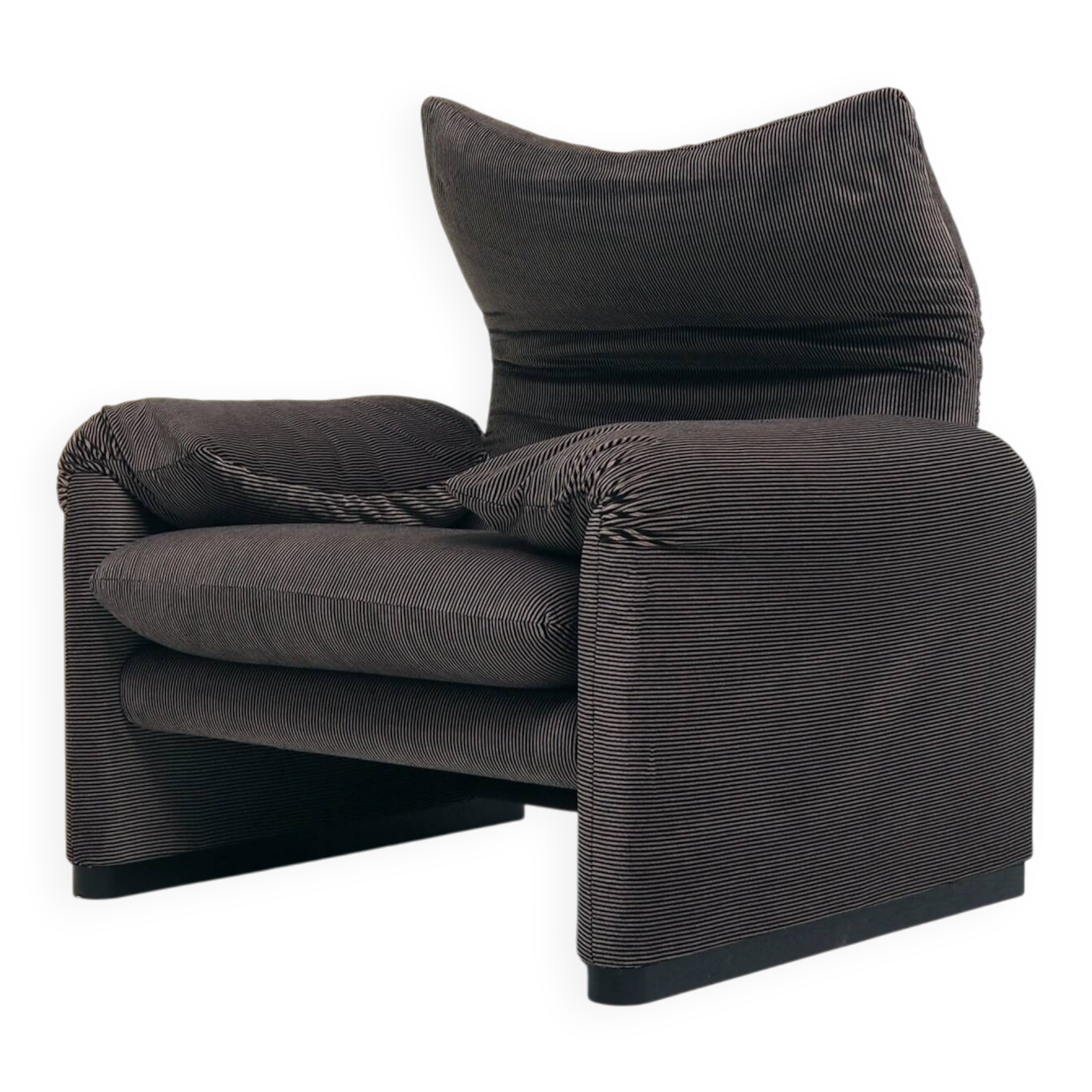 Maralunga Lounge Chair by Vico Magistretti for Cassina