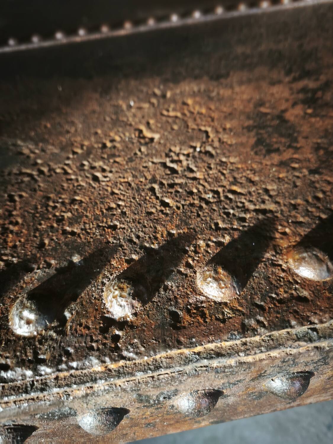 Riveted industrial table