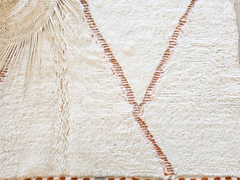 Hand-knotted Moroccan rug 150/250cm