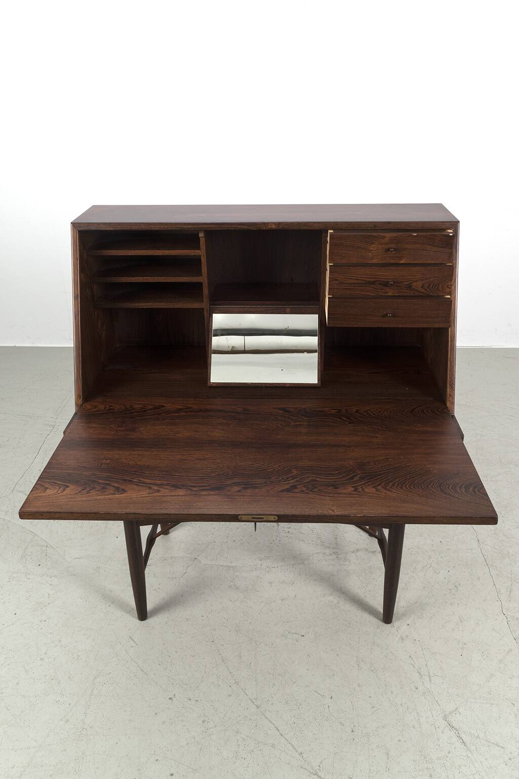 Rosewood secretary IB Kofod Larsen
