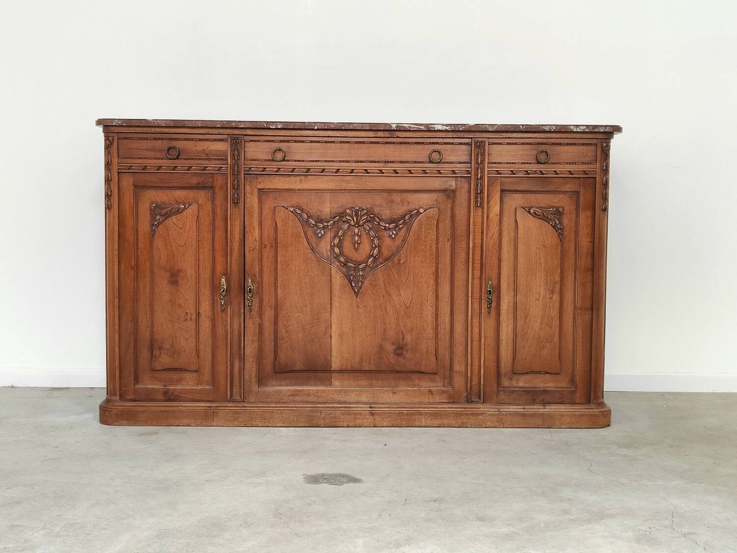 Antique Louis 16 style sideboard, marble