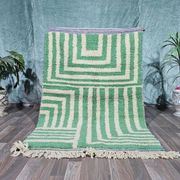 Handmade natural wool rug, size 140 x 260 cm.