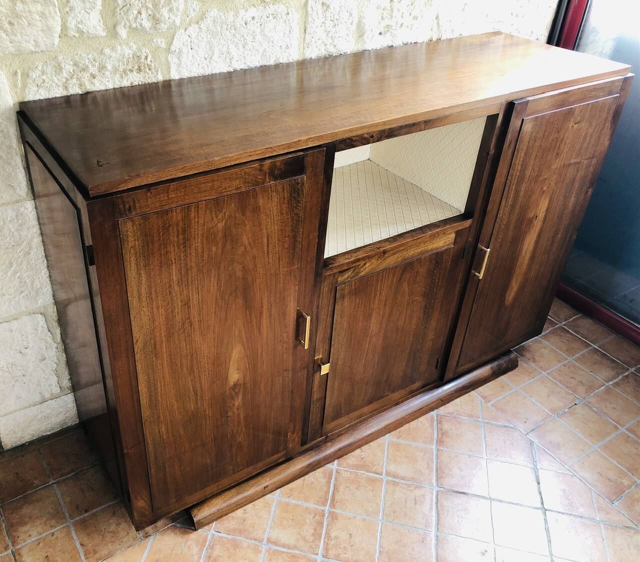 Art Deco low walnut sideboard Circa 1930/1940