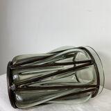 Ancien vase en verre et ferronnerie