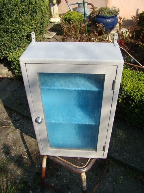 Armoire pharmacie ancienne Selency