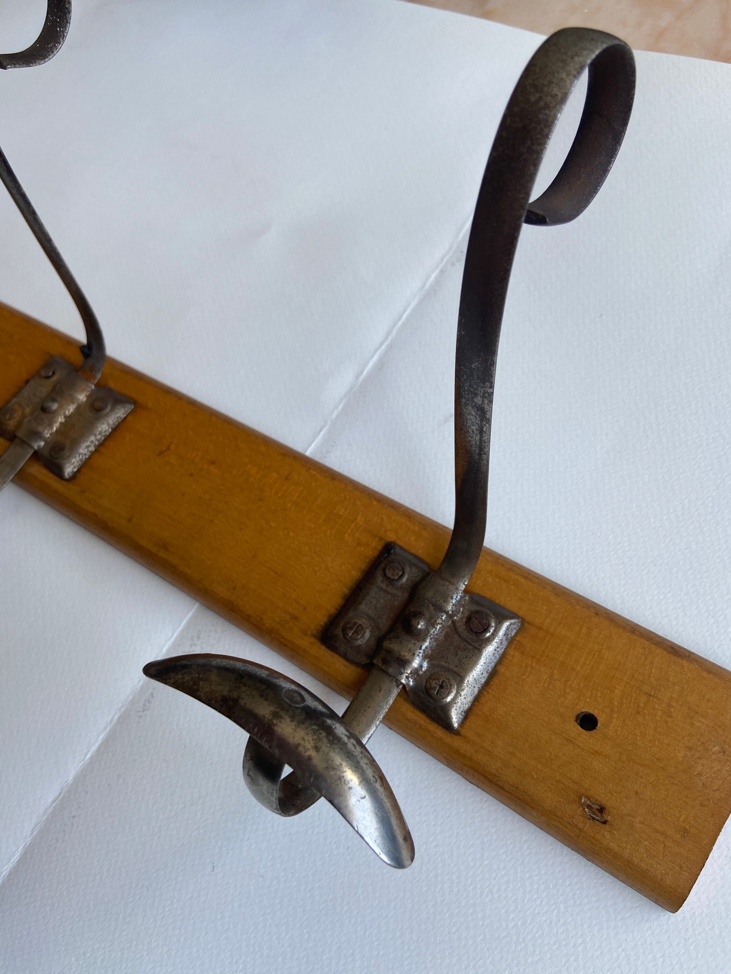 3-patères wall coat rack