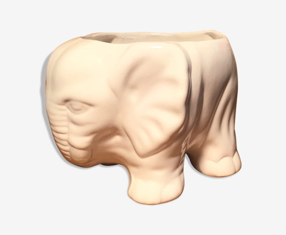 Cache pot zoomorphe éléphant en porcelaine