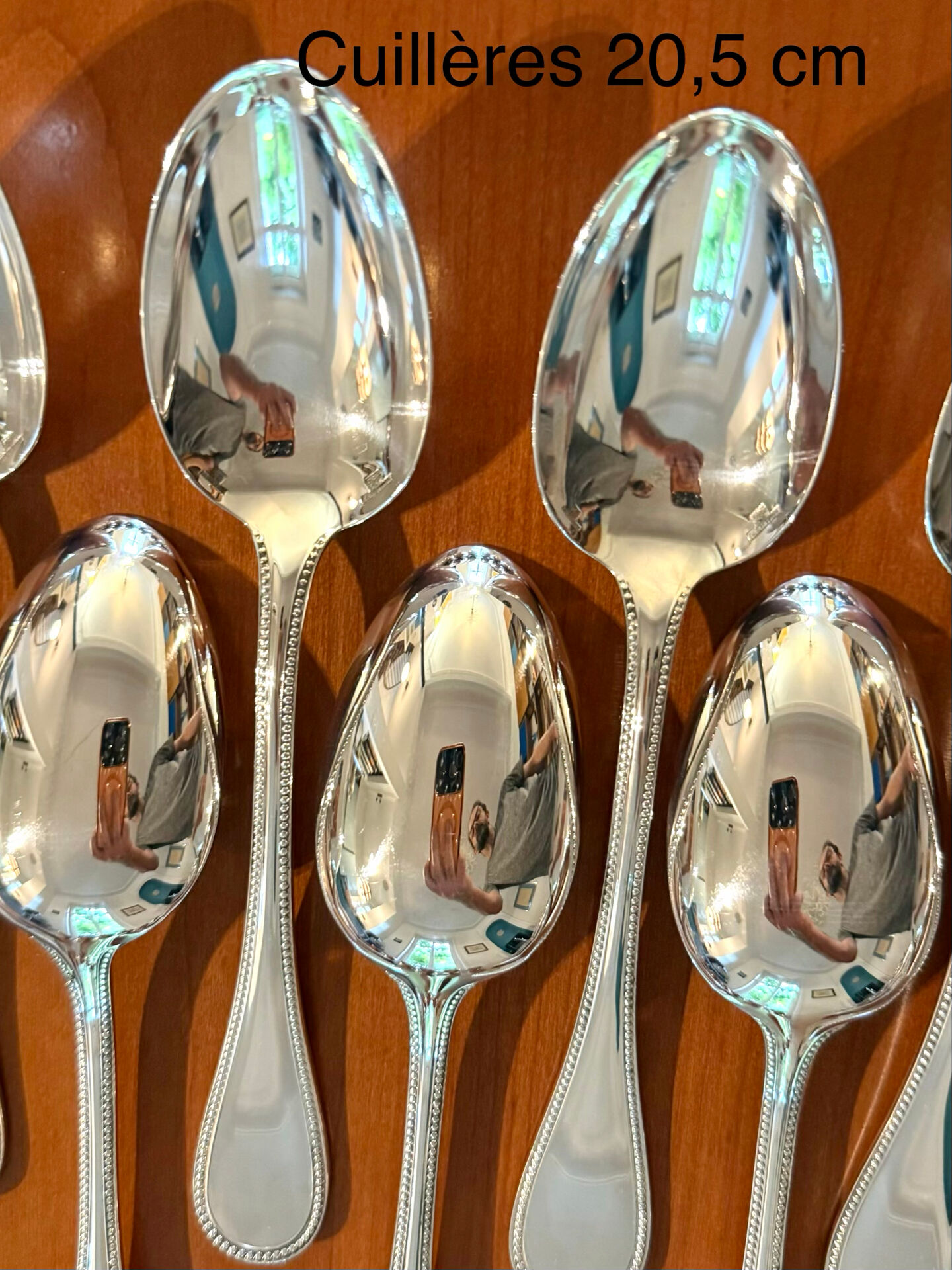 Christofle Perles, 72-piece cutlery set in silver-plated metal, excellent condition.