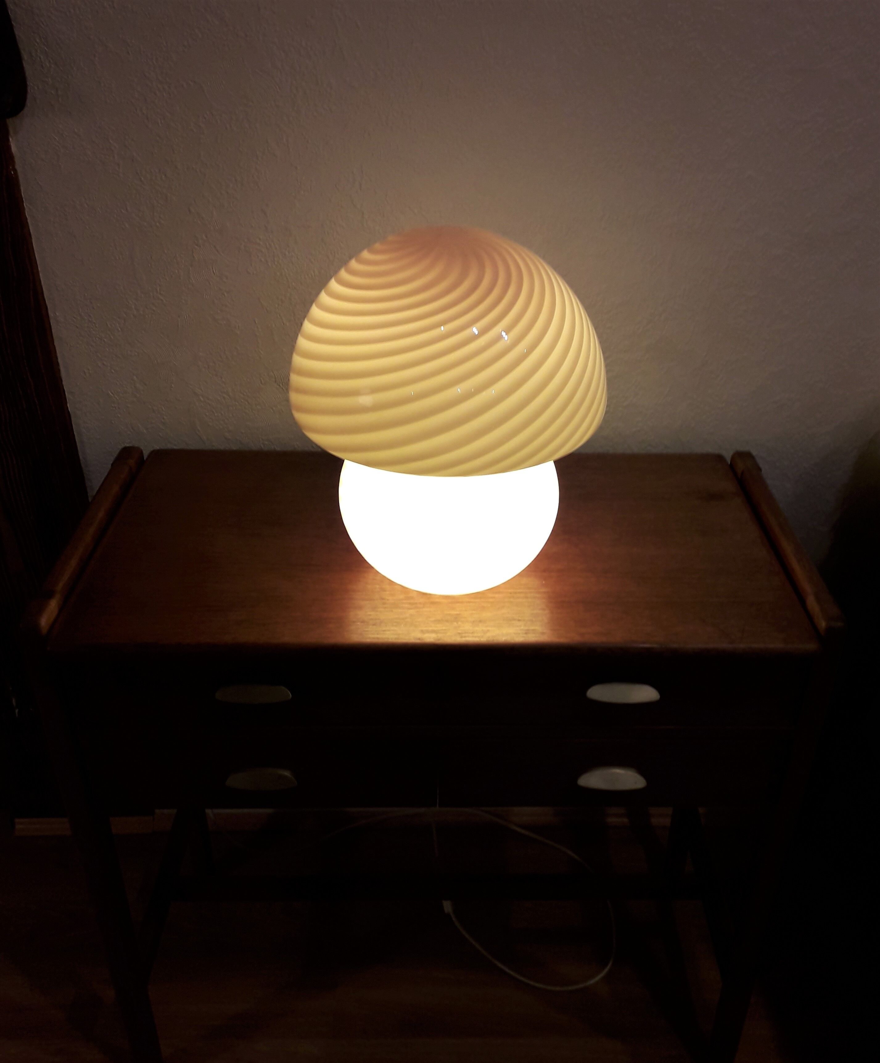 Murano mushroom lamp