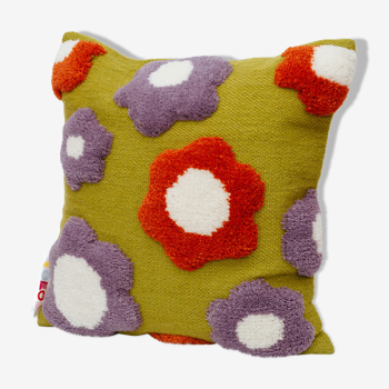 Handmade wool cushion cover purple flower 45 x 45 cm