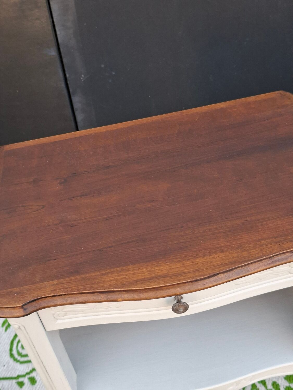 Pair of bedside tables