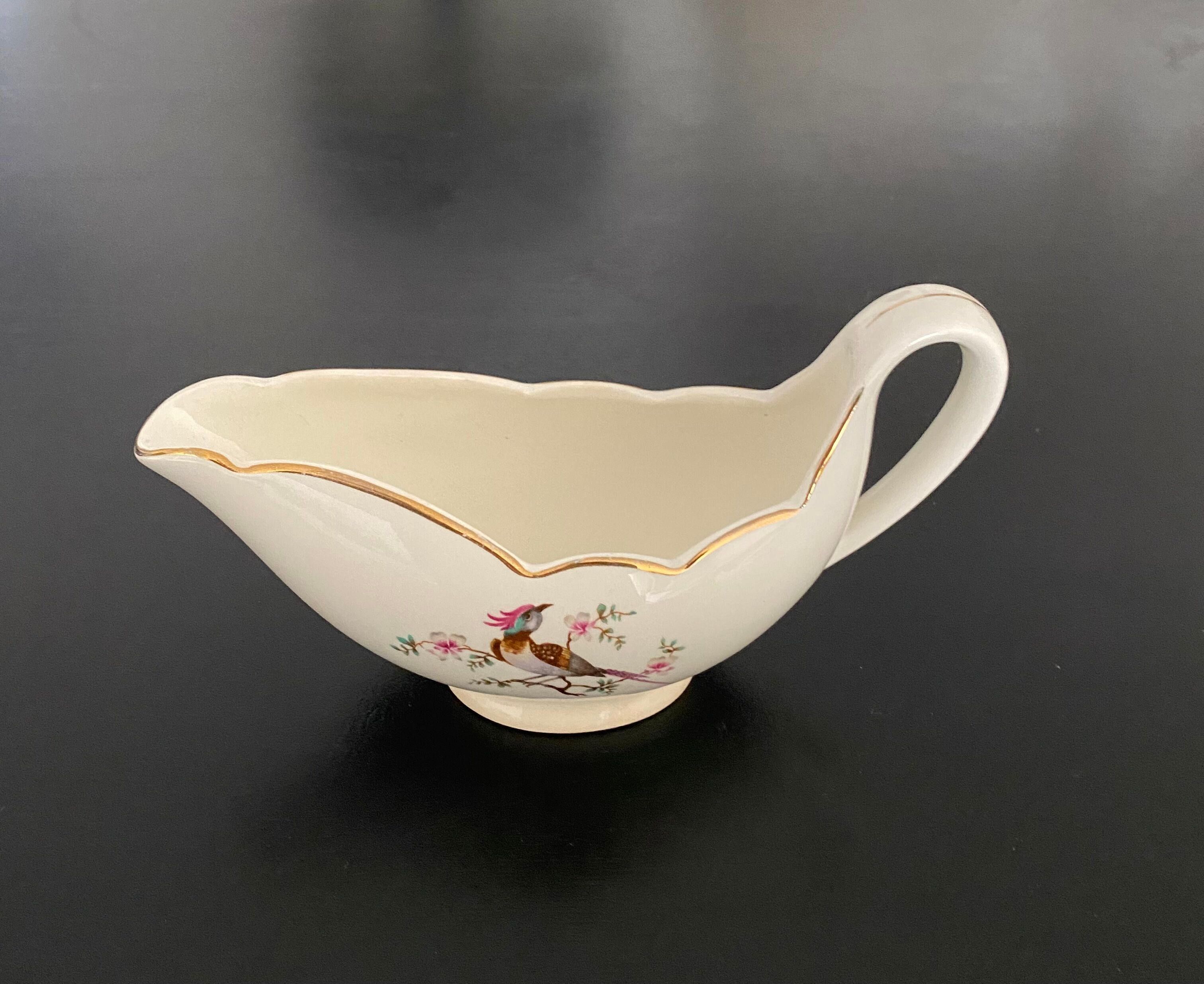1 saucière marque Gien