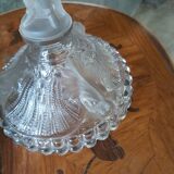 Paire de bougeoirs couple en verre moulé