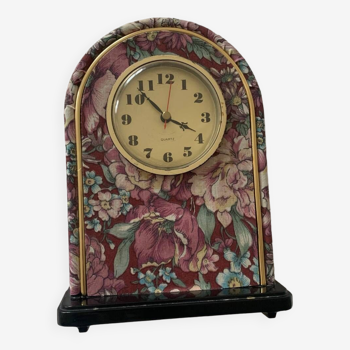 Rounded table clock in floral fabric