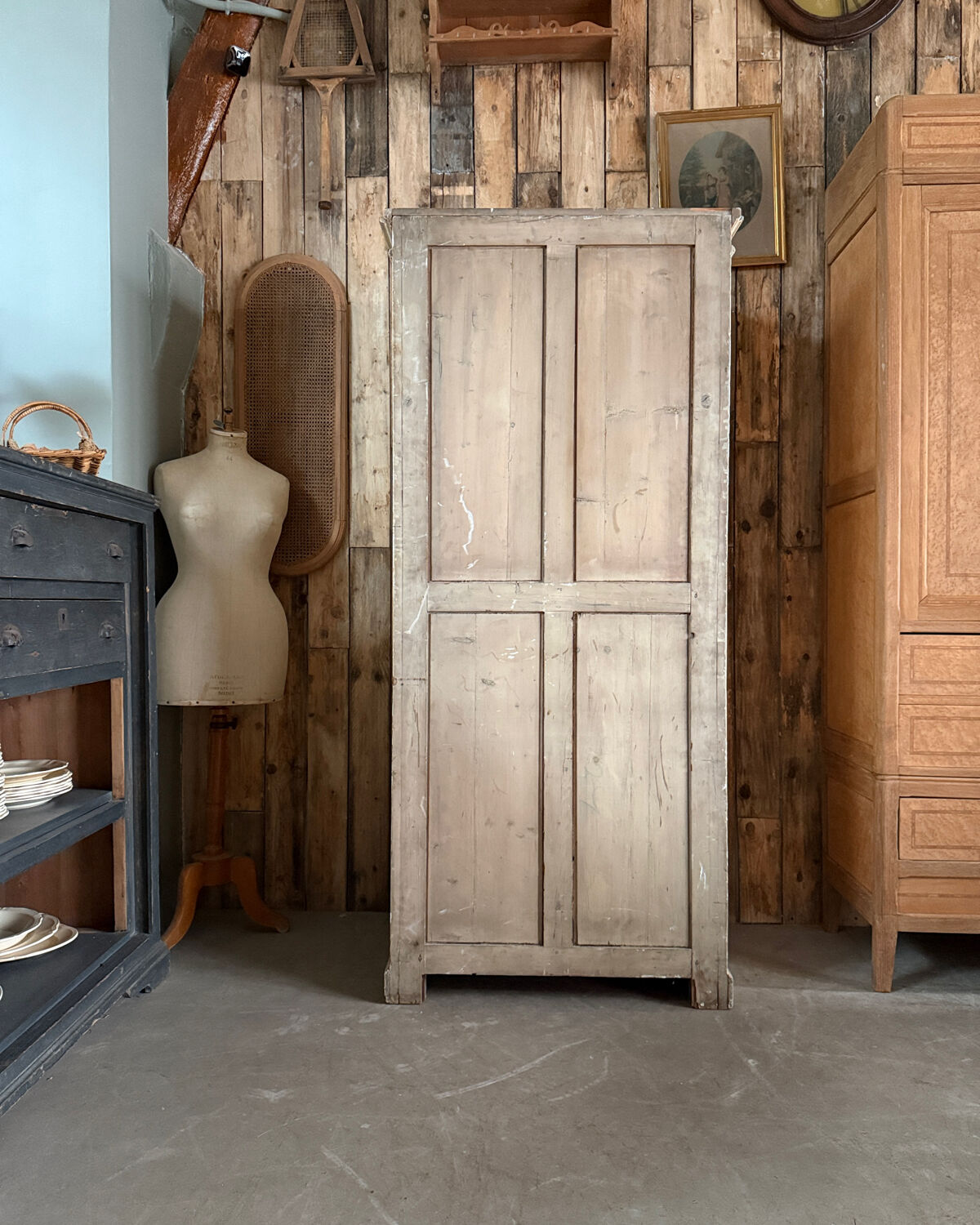 Patinated Parisian wardrobe (renovated)
