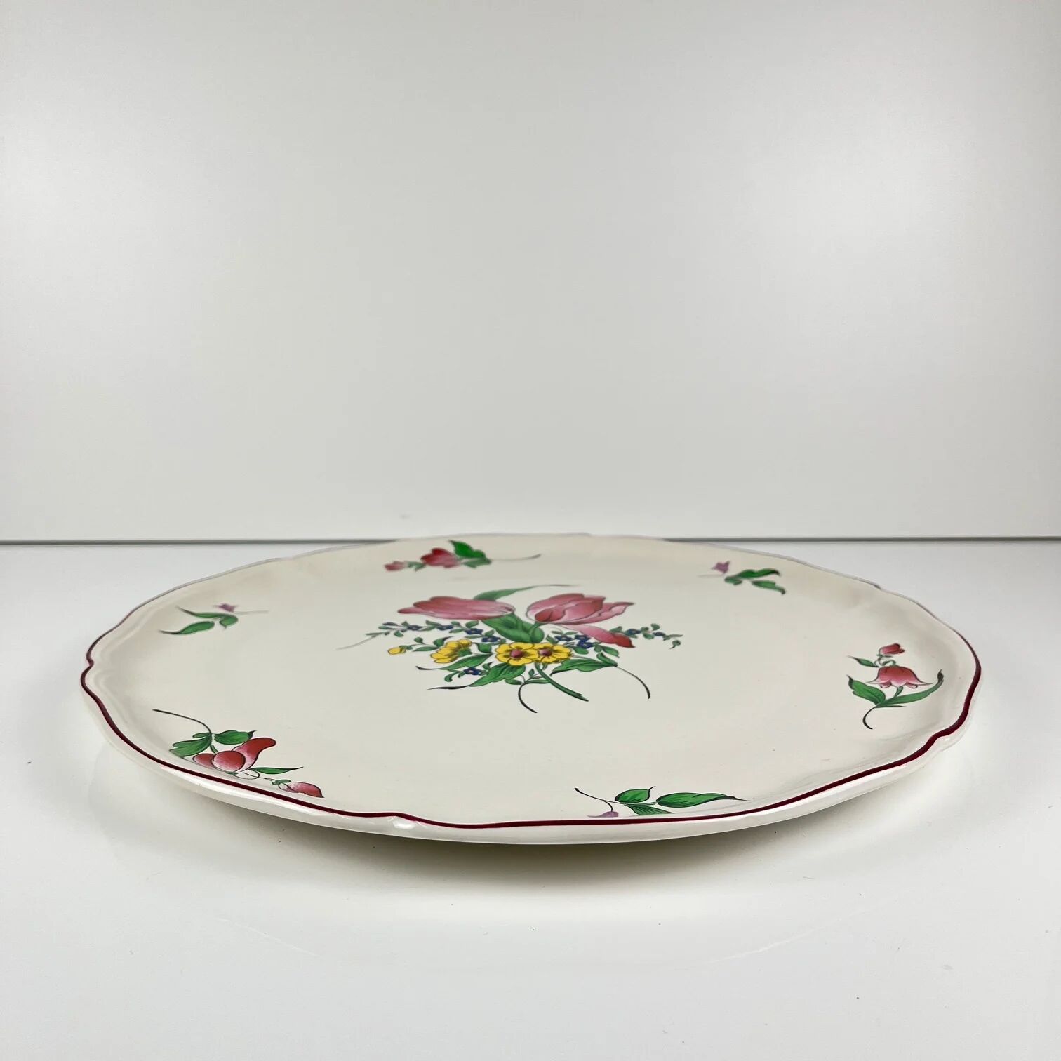 Cake dish KG Lunéville, model "Réverbère", tulip pattern