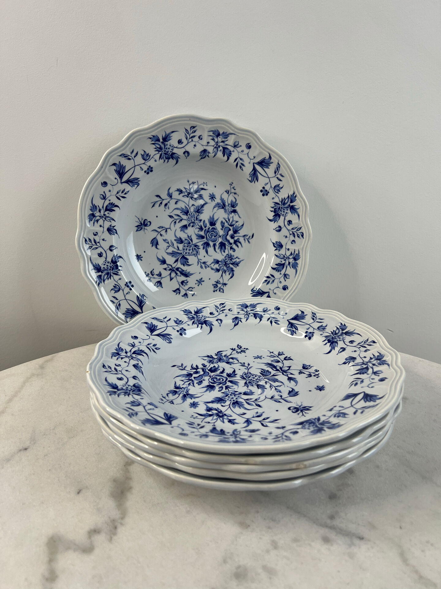 Set of 6 deep plates Salins Royal France with blue floral decoration.