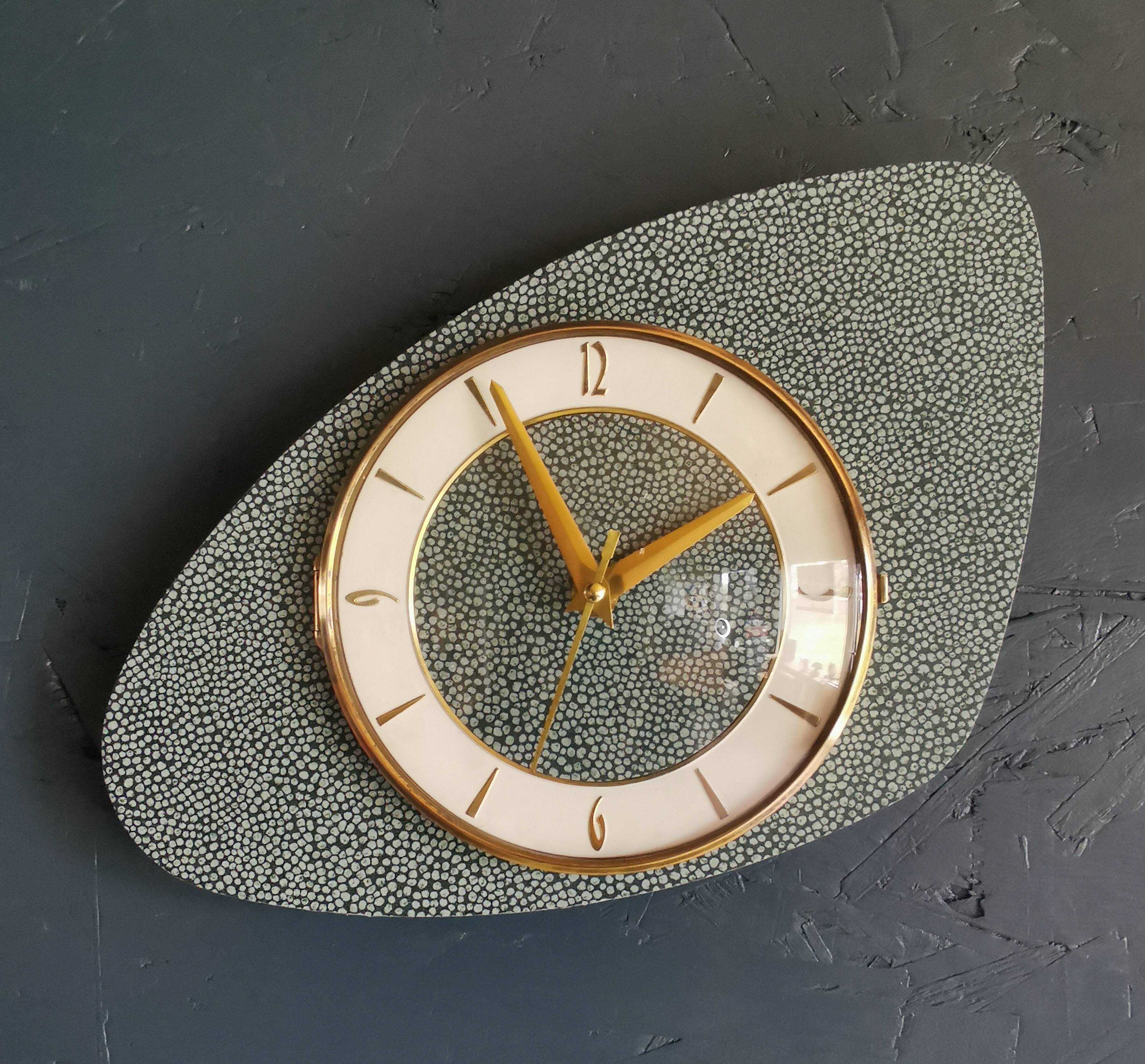 Vintage formica clock silent asymmetrical wall pendulum "Round golden green"