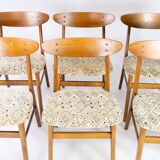 Set of six dining room chairs in teak and upholstered with light fabric, of danish design, 1960S