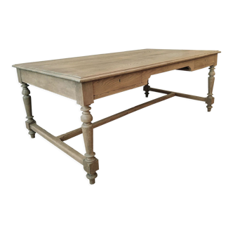 Solid oak desk in neoclassical style