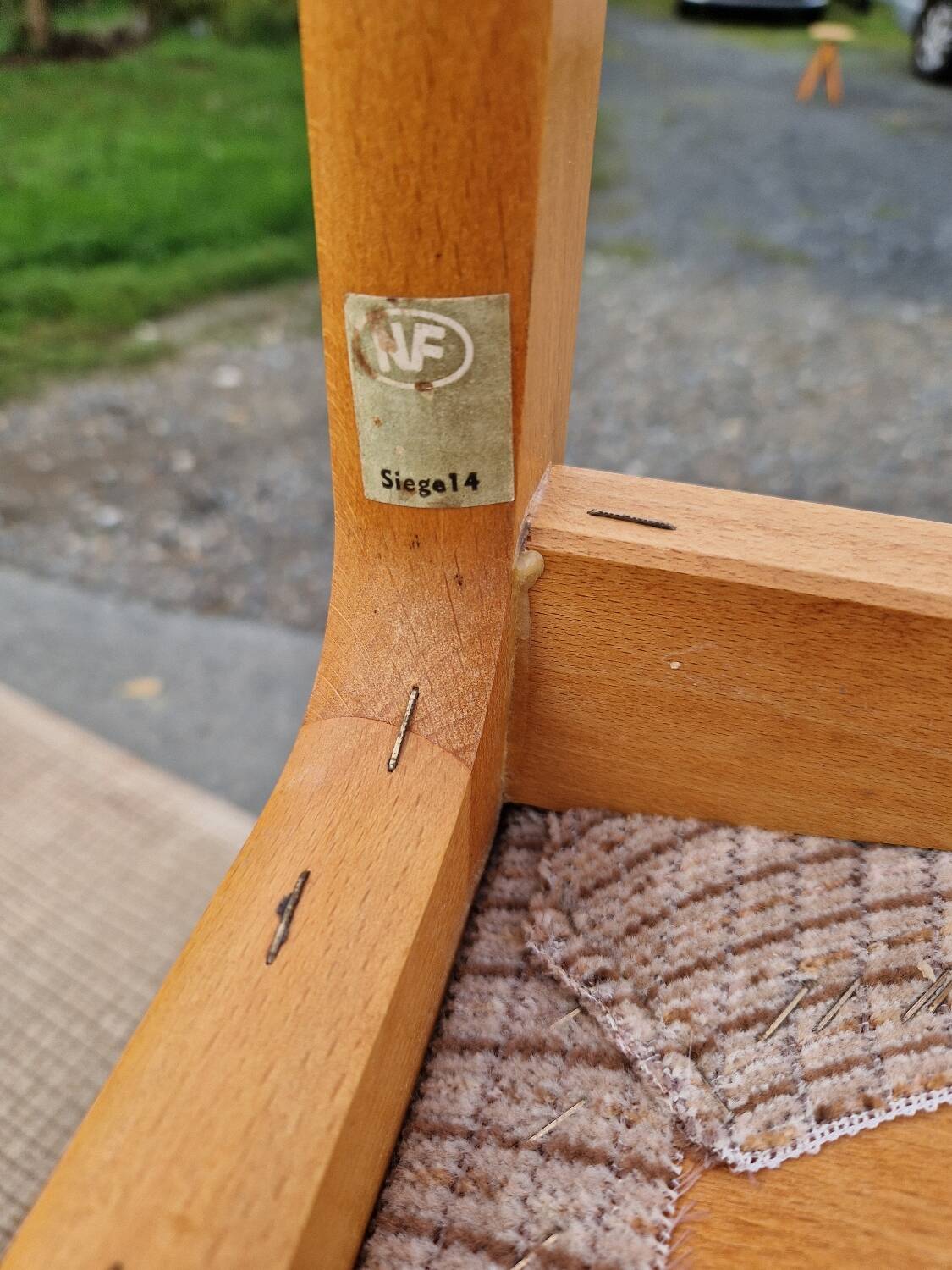 Set of 6 vintage beech chairs to clean or reupholster