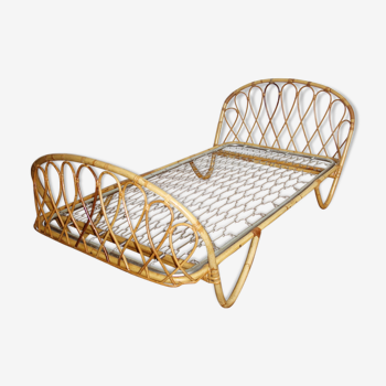 Trash 60s rattan bed