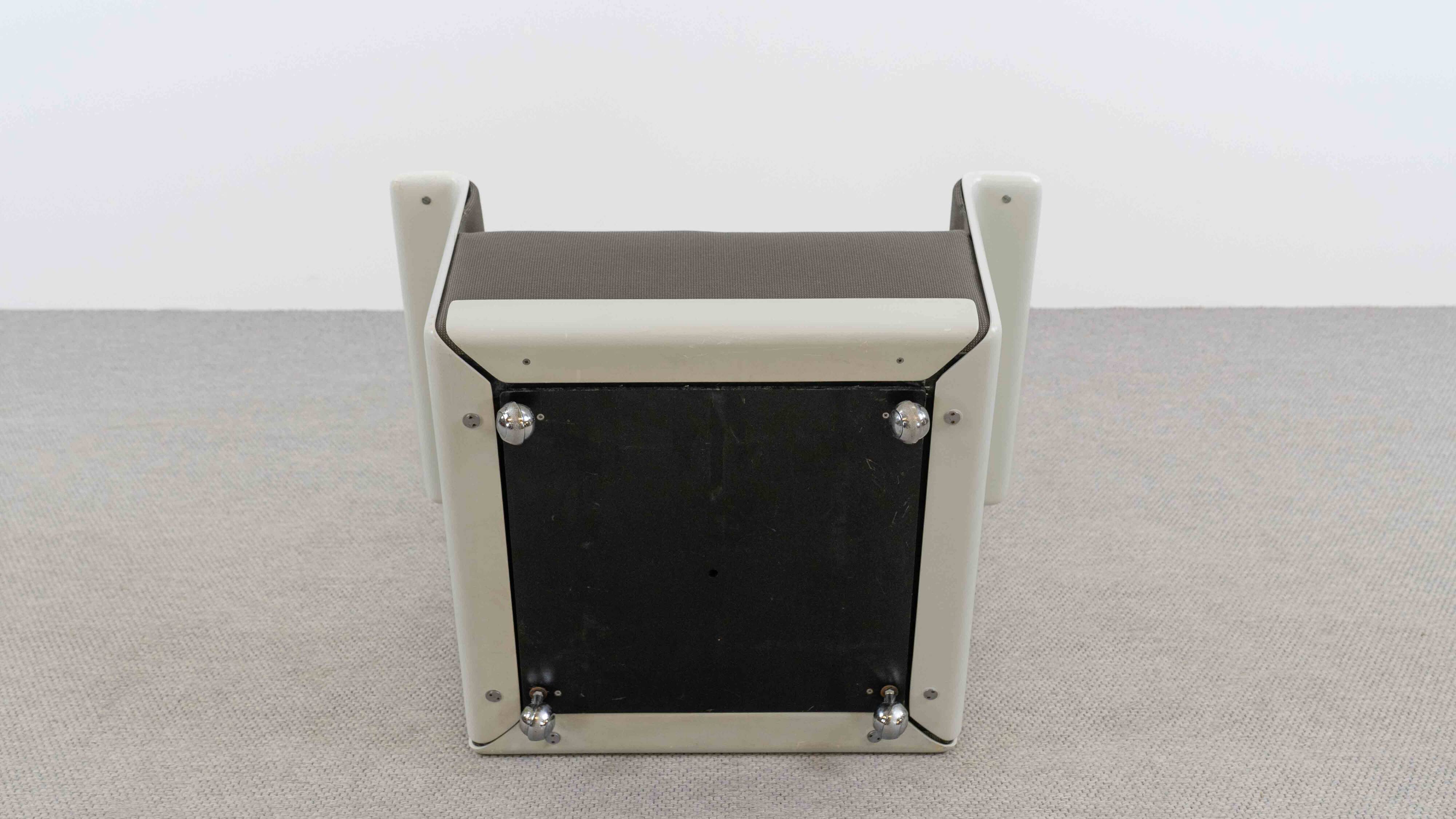 Vitsoe seatgroup by dieter rams, model 620, easychair+sofa