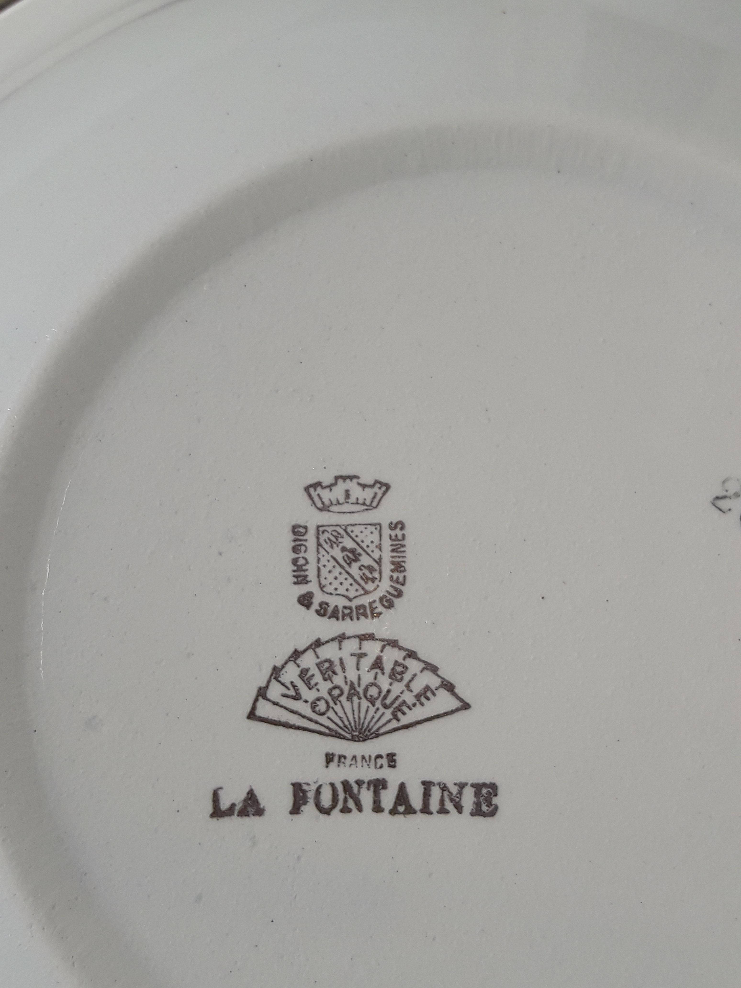 3 hollow plates made of earthenware by Digoin Sarreguemines model The fountain diam 20 cm