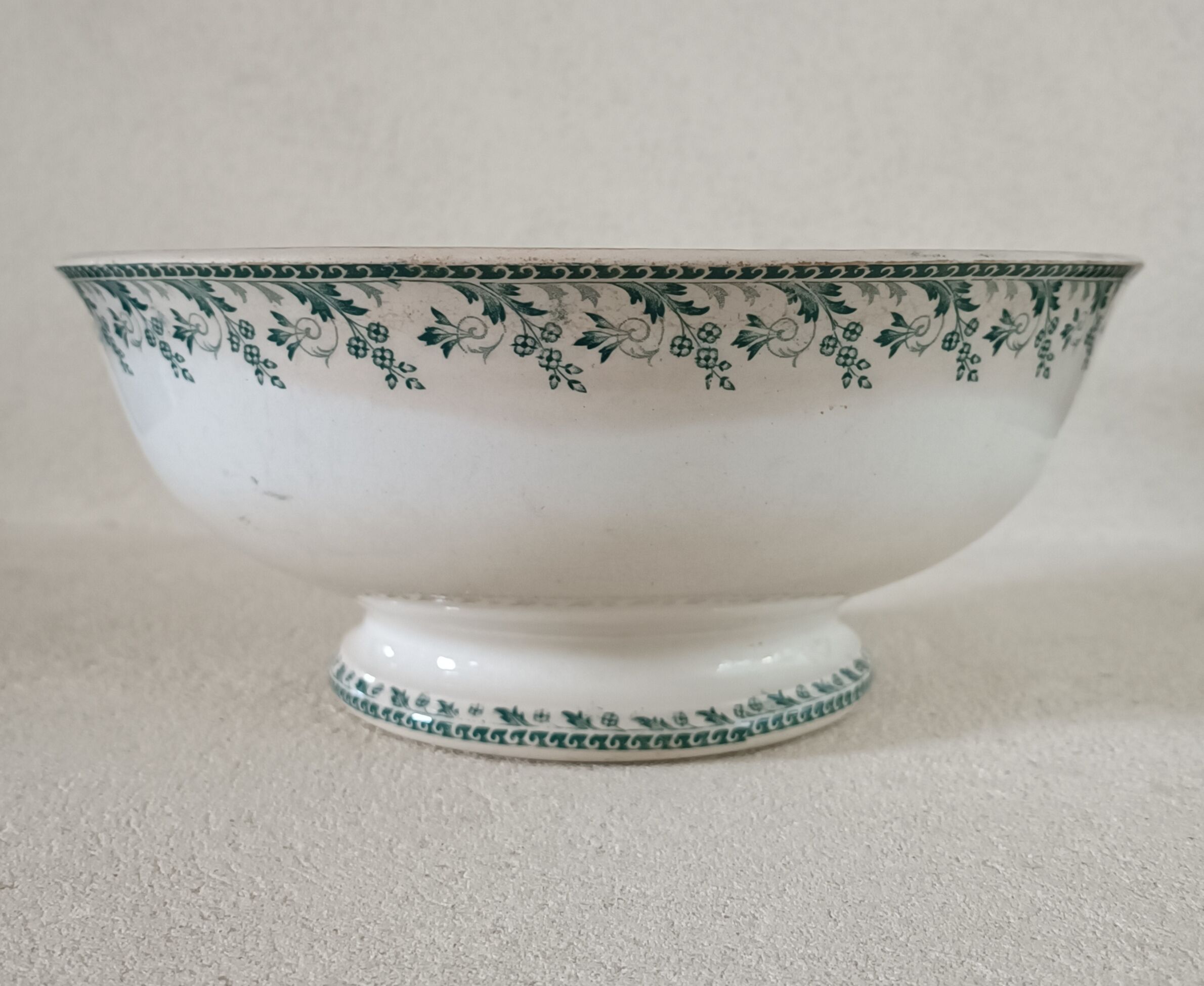 Iron earth bowl
