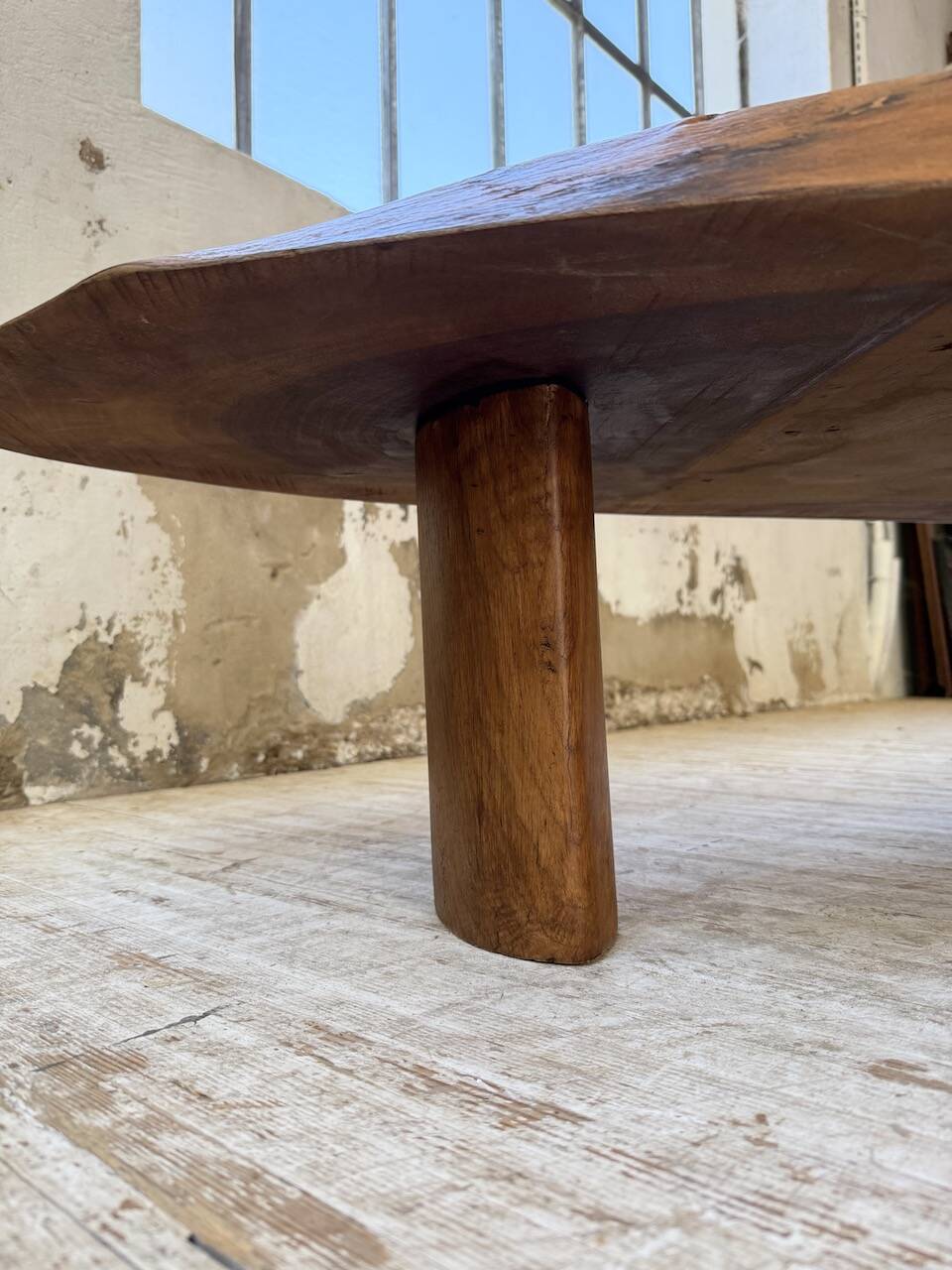 Table basse années 50 plateau bois exotique XXL