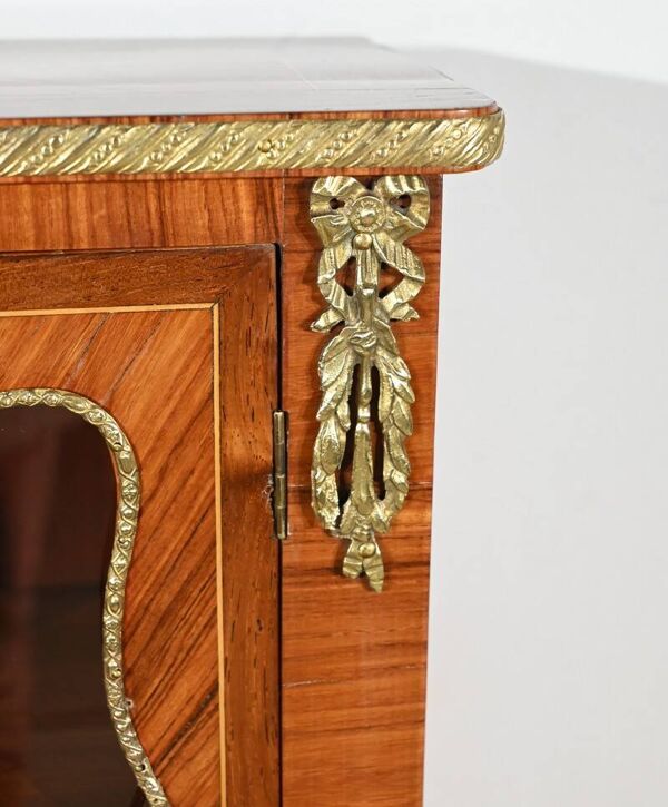 Petit Bonheur du Jour en Bois de Rose, style Louis XV – Milieu XIXe