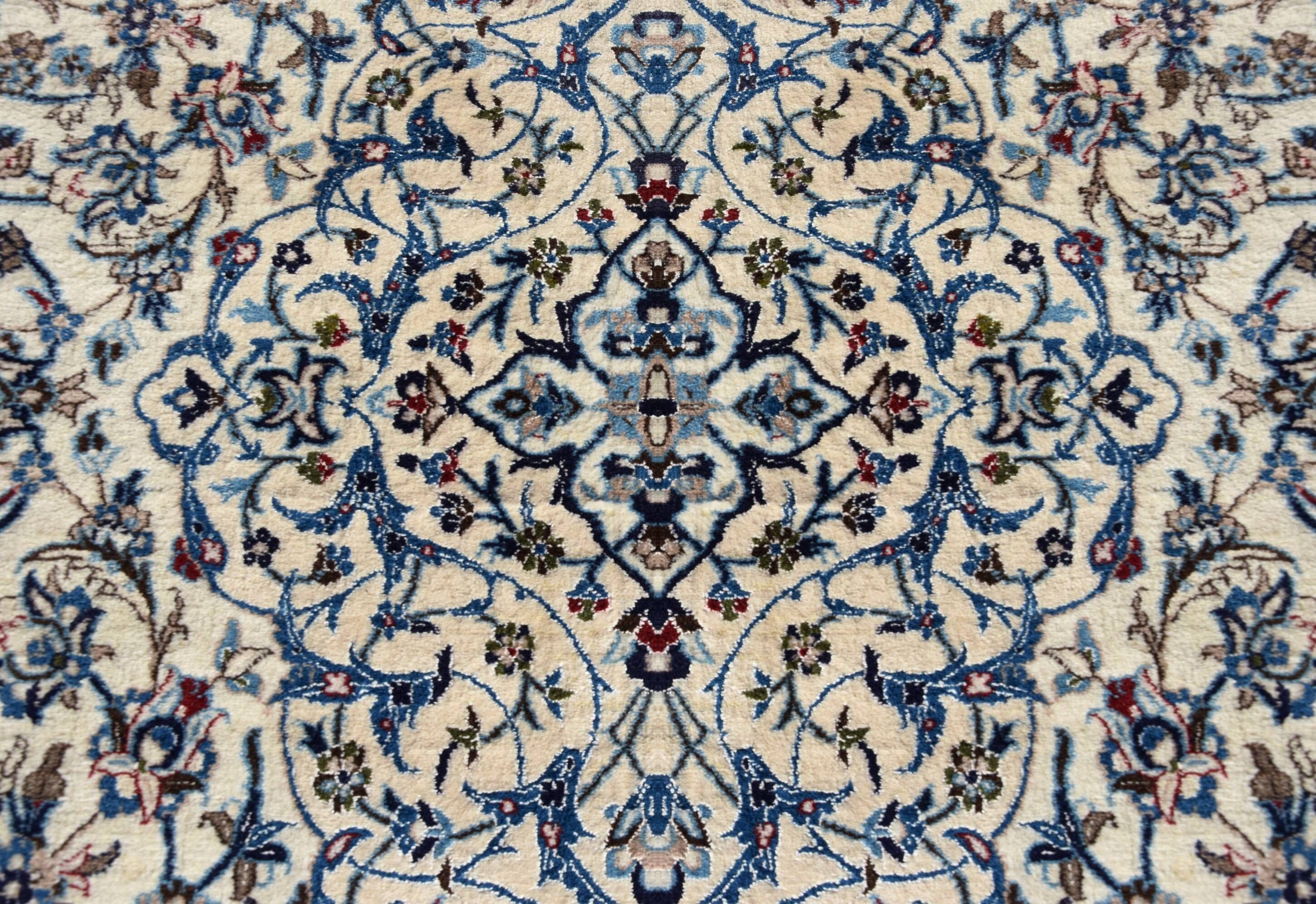 Persian Iran Nain Wool and Silk Oriental Rug: 3.10 X 2.08 Meters