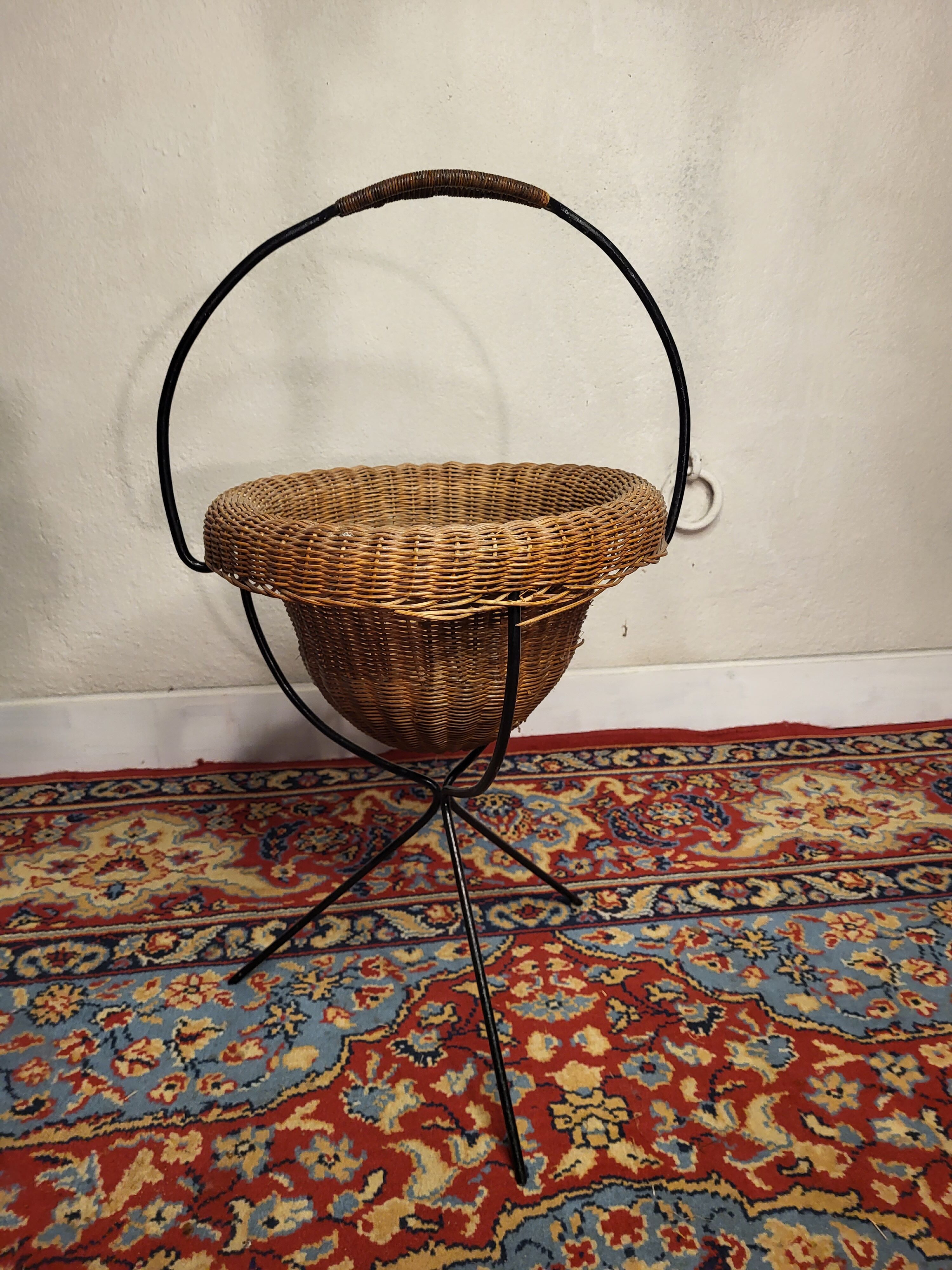 Worker / plant holder metal osier 50s