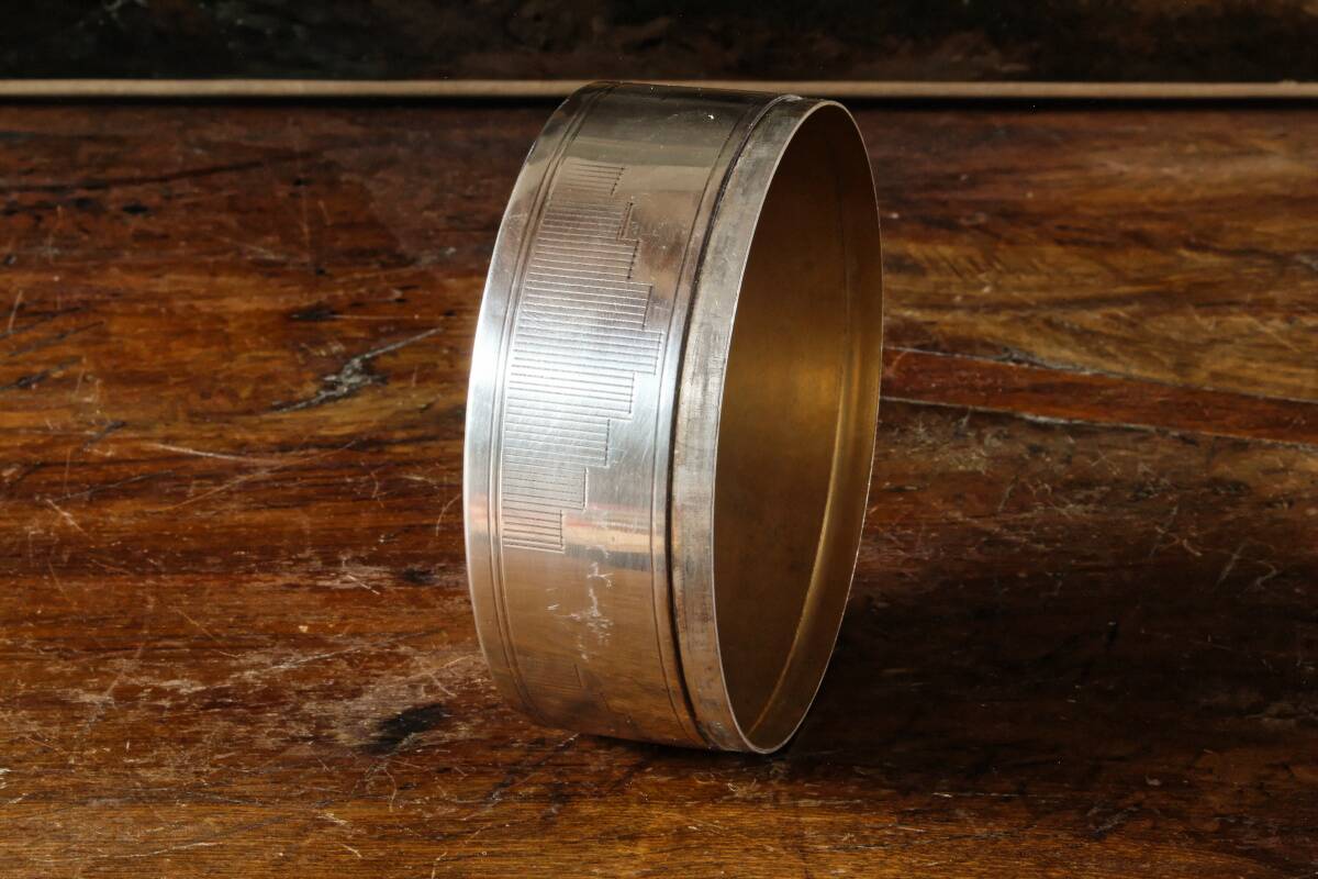 Circular silver-plated candy box, Art Deco period