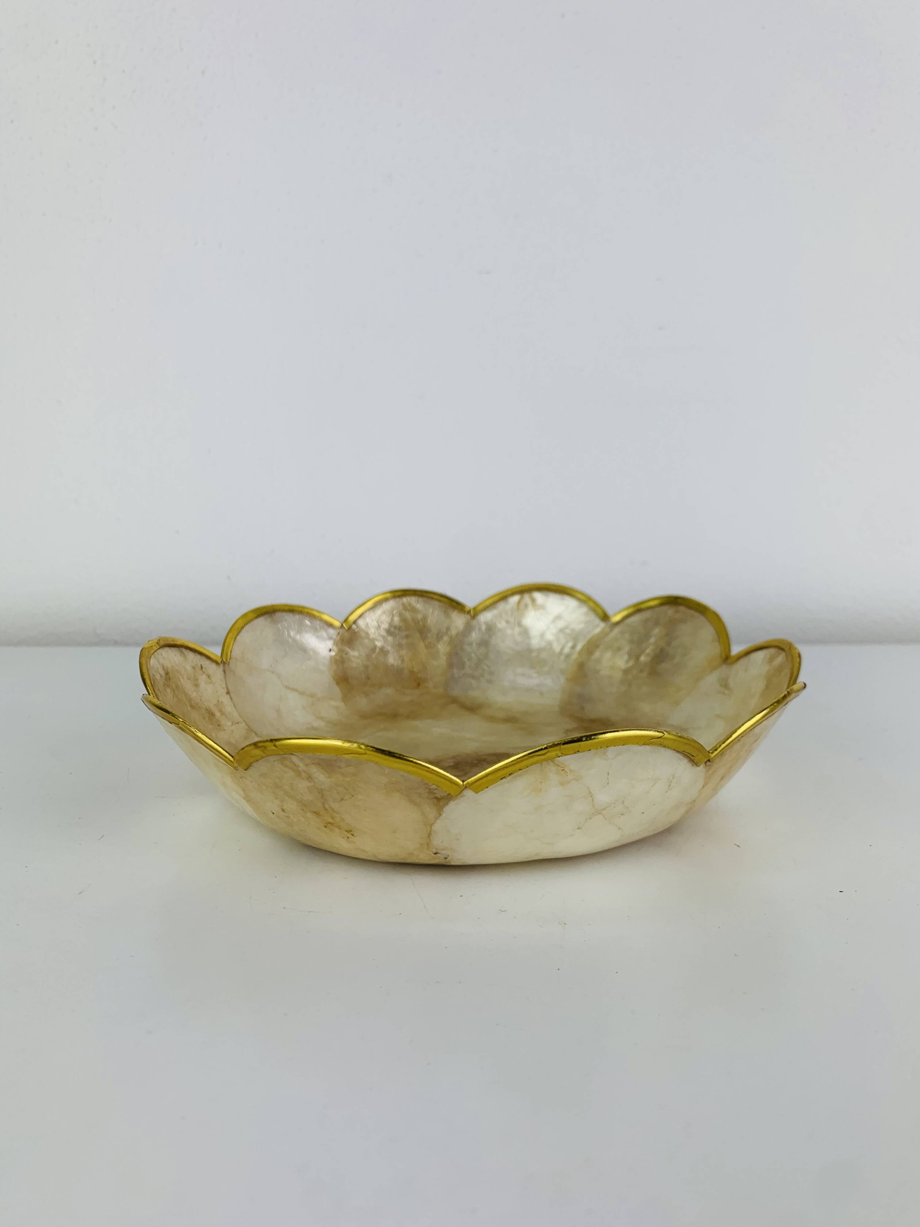 Shell and brass flower catchall, vintage.
