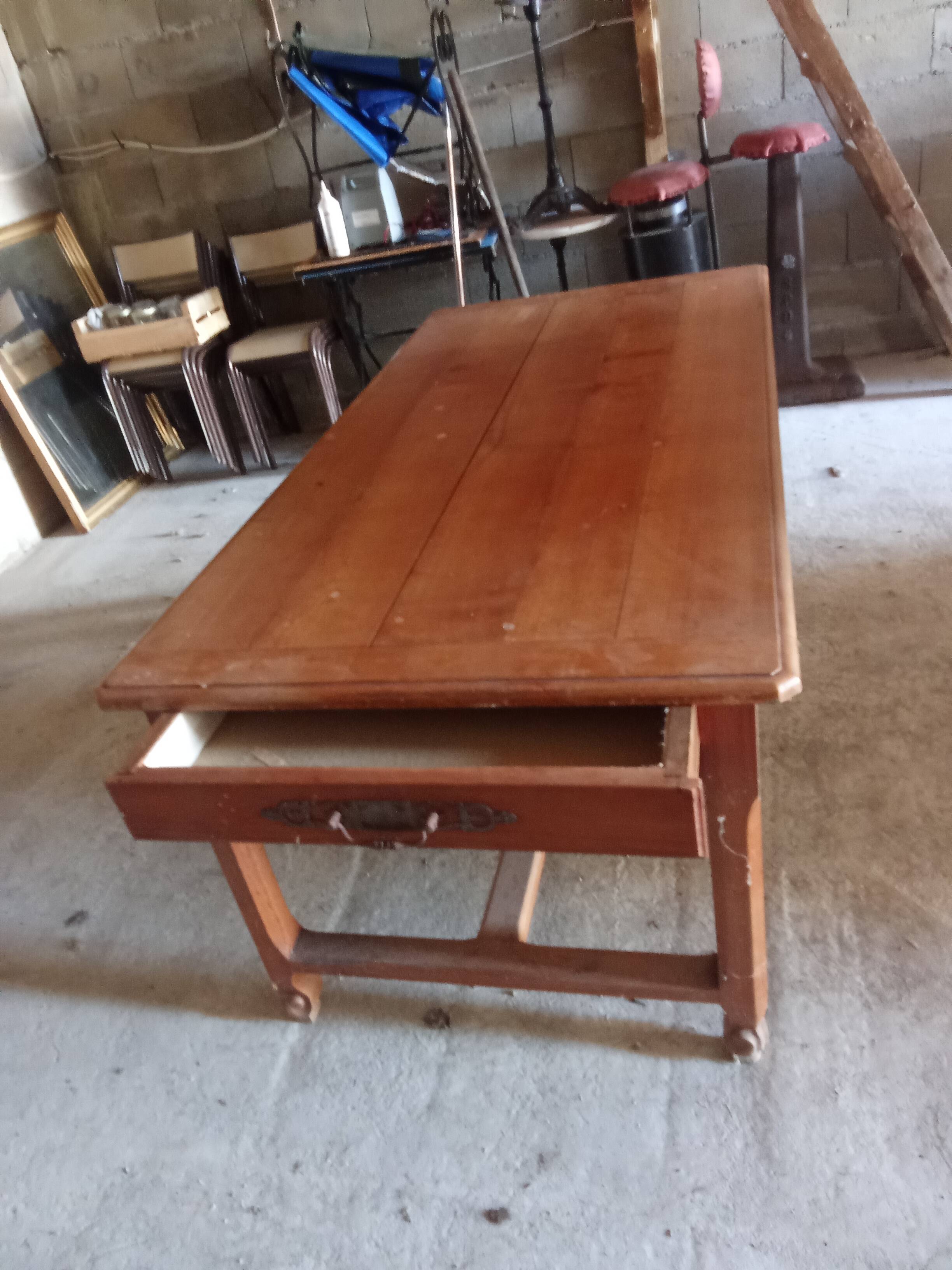 Farm table in cherry wood.